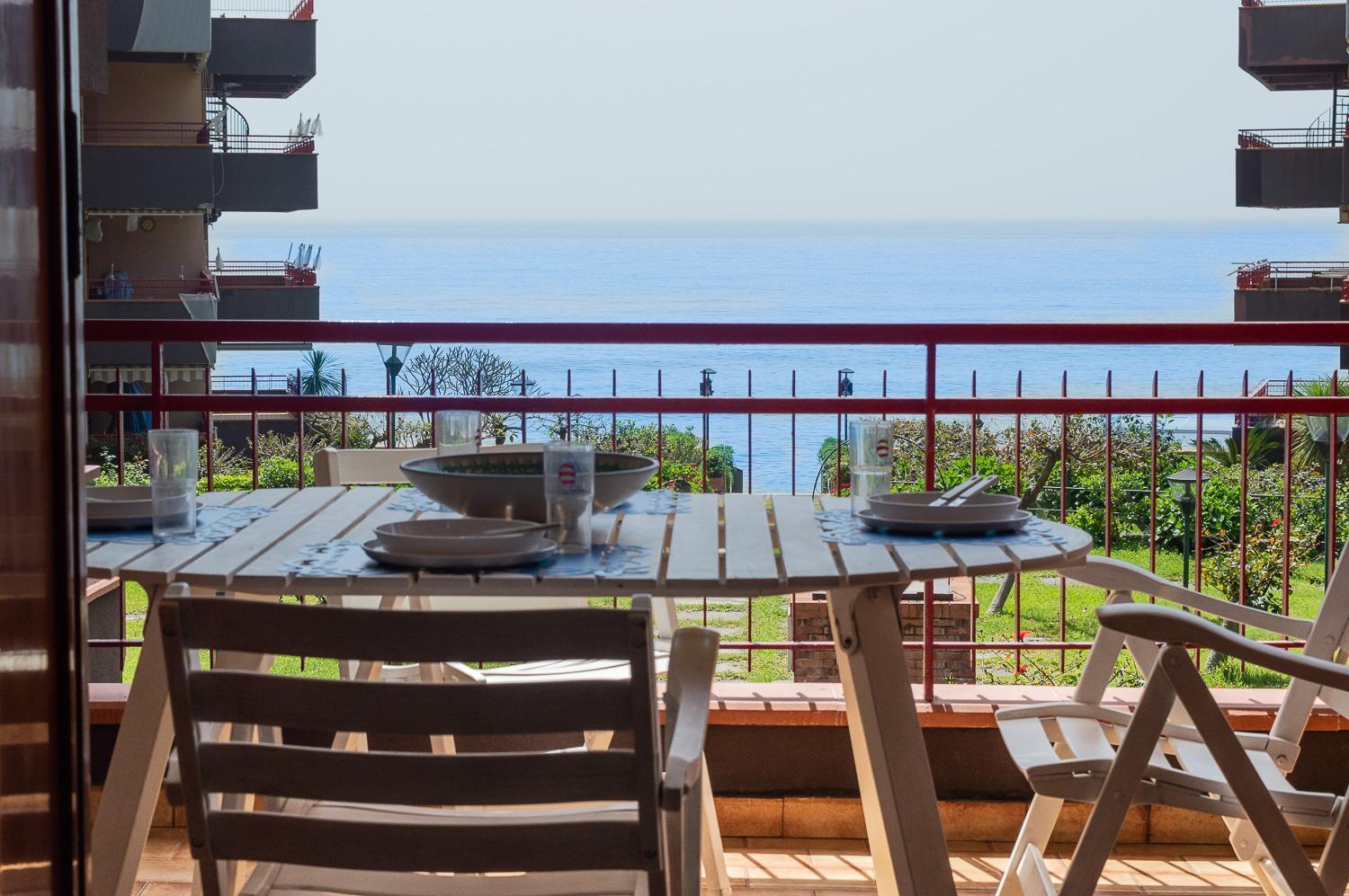 Beach House Blue Holiday Летоянни Экстерьер фото