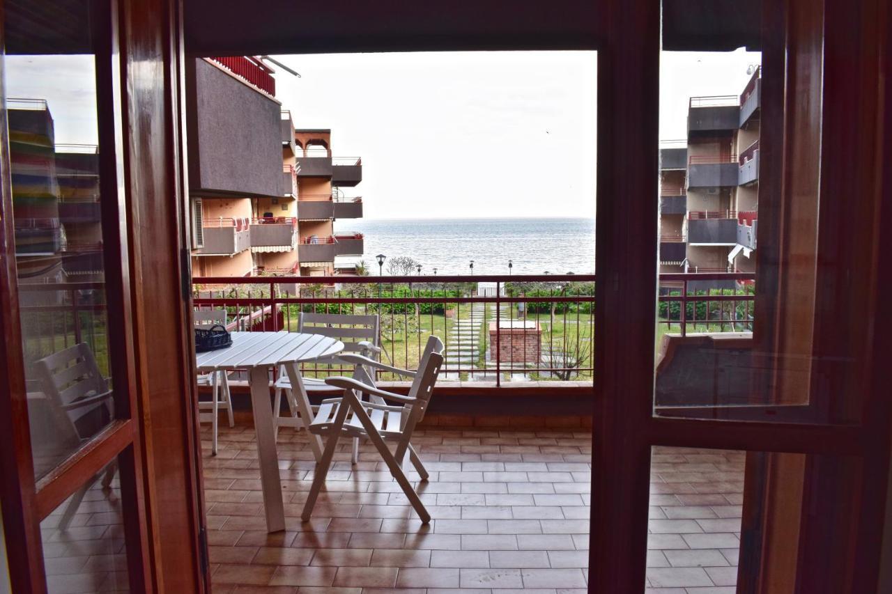 Beach House Blue Holiday Летоянни Экстерьер фото